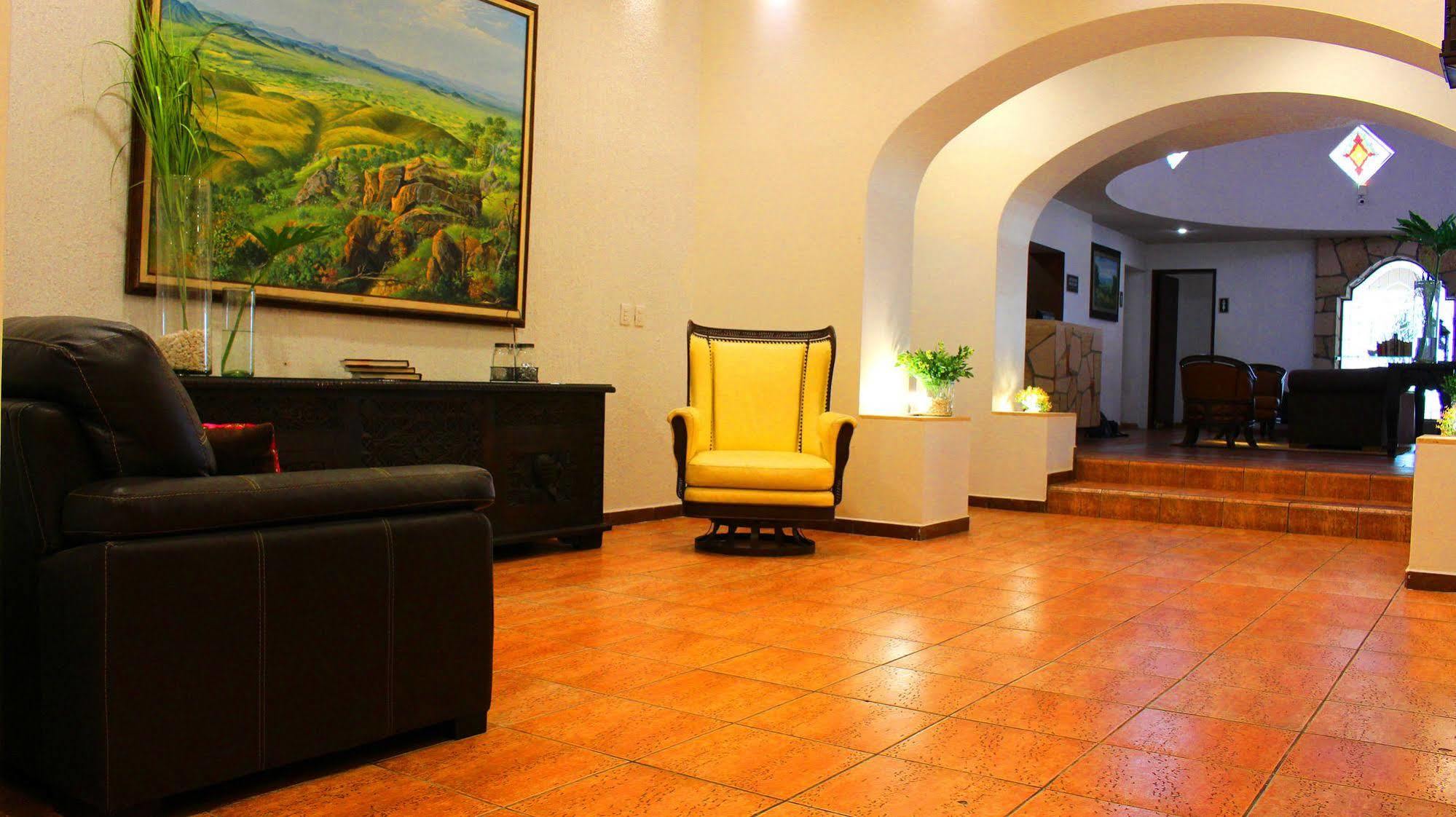 Meson Del Valle Zamora de Hidalgo Exterior foto
